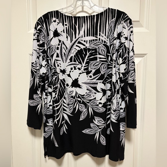 Leaf Pattern top - Picture 5 of 8